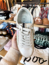 Load image into Gallery viewer, Shushop: Paula Sneaker
