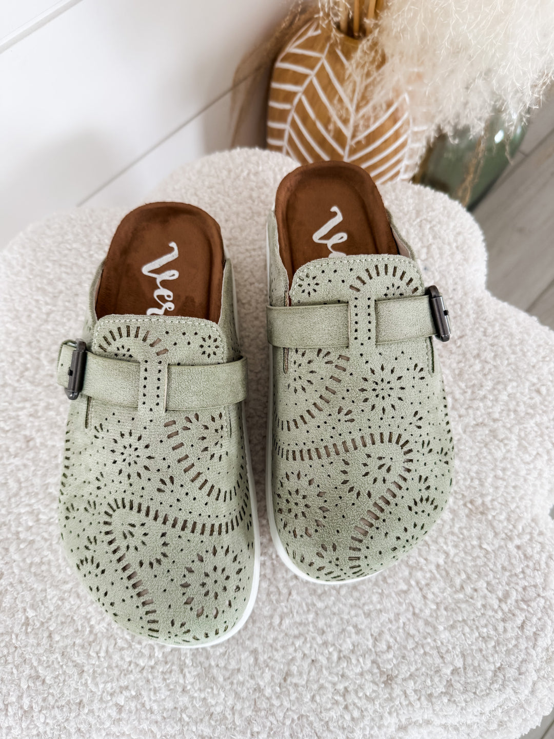 Very G: Lulu Clog