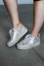 Load image into Gallery viewer, ShuShop: Reba Platform Sneaker
