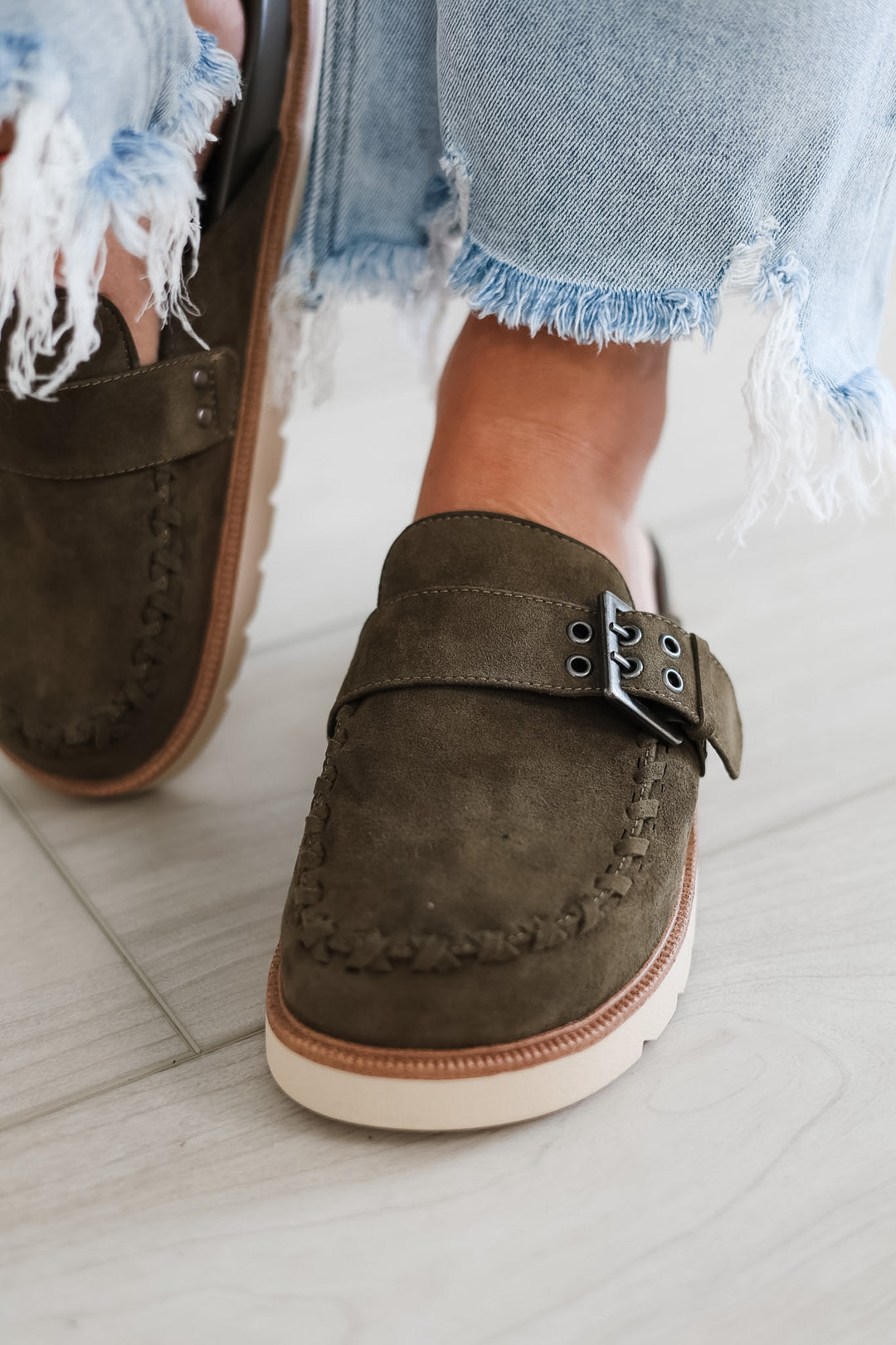MIA: Zaina Clog