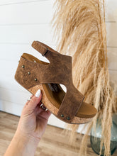 Load image into Gallery viewer, Very G: Wally Wedge Sandal
