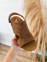 Load image into Gallery viewer, Very G: Wally Wedge Sandal
