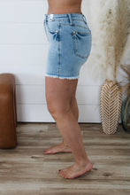 Load image into Gallery viewer, Judy Blue: Here Comes The Sun Shorts
