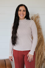 Load image into Gallery viewer, Don&#39;t Blink Top
