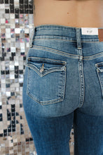 Load image into Gallery viewer, Judy Blue: See You Now Denim
