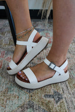 Load image into Gallery viewer, MIA: Hayley Sandal
