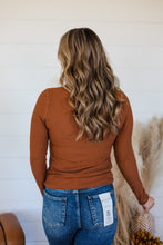 Load image into Gallery viewer, Fill Your Space Top
