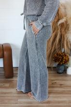 Load image into Gallery viewer, Feeling Your Best Pant
