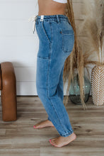 Load image into Gallery viewer, PLUS: Judy Blue: Some Where To Go Denim Jogger
