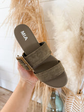 Load image into Gallery viewer, MIA: Just Dreaming Sandal
