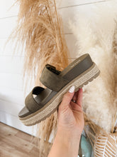 Load image into Gallery viewer, MIA: Just Dreaming Sandal
