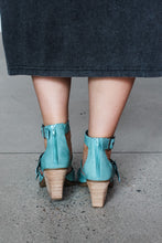 Load image into Gallery viewer, Very G: Irina Shoe
