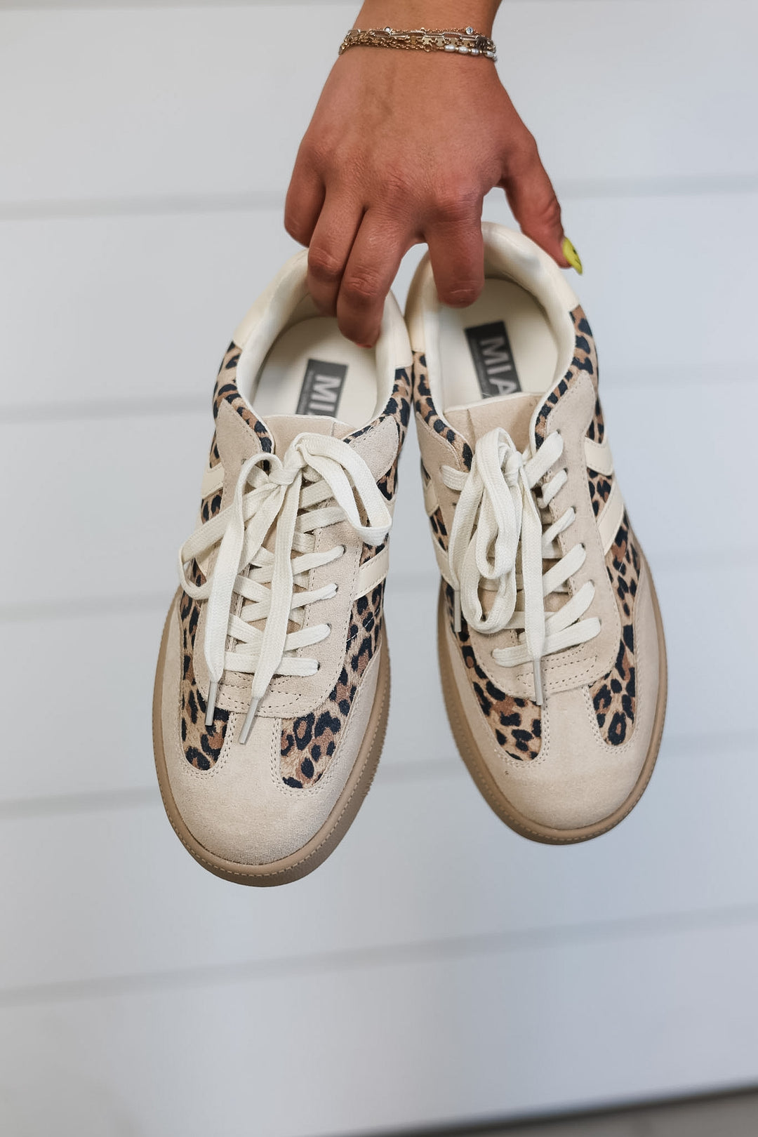 MIA: Ashton Sneaker