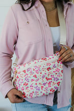 Load image into Gallery viewer, Jolie Puffer Belt Bag
