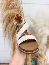 Load image into Gallery viewer, Very G: Sylvie Sandal

