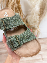 Load image into Gallery viewer, Very G: Jesse Sandal
