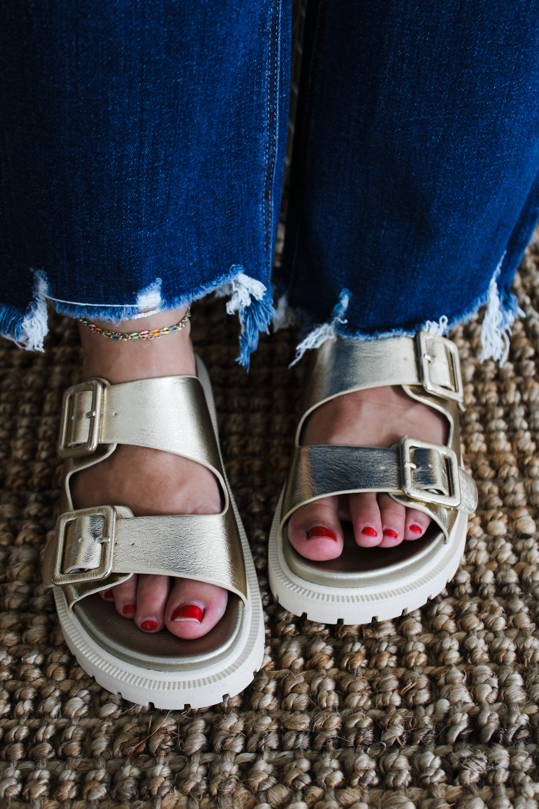 MIA: Gen Sandal