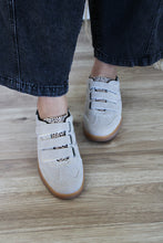 Load image into Gallery viewer, Blowfish: Tucson Sneaker
