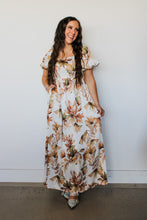 Load image into Gallery viewer, In The Middle Dress
