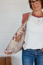 Load image into Gallery viewer, Leave It To Me Vest
