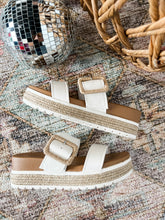 Load image into Gallery viewer, MIA: Kenzy Sandal
