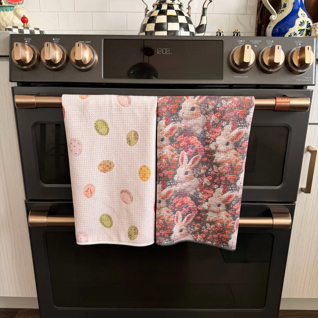Eggstra Pretty: Double-Sided Hand Towel