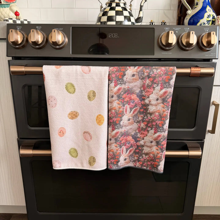 Eggstra Pretty: Double-Sided Hand Towel
