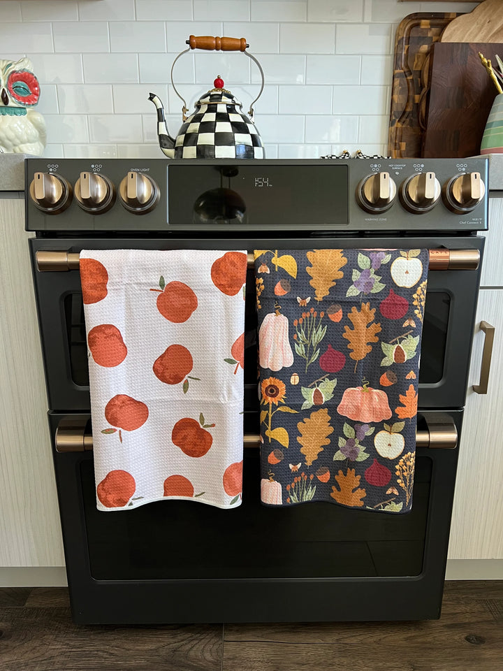 Gather/Johnny: 2 Double Sided-Hand Towels