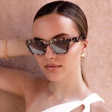 Load image into Gallery viewer, Hayden Sunglasses- Milky Tortoise
